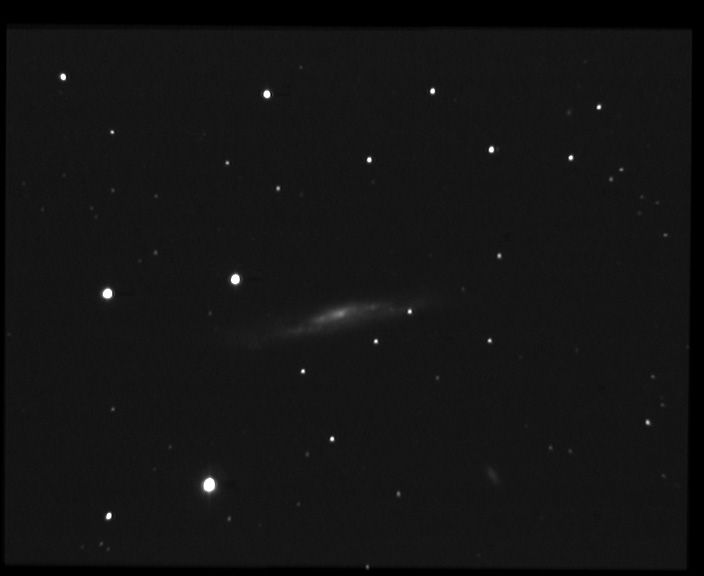 ngc3079 NGC 3079 - Galaxie SB - Grande Ourse - Mag.10,9 - Dim.8'x1,5'<br>
08/06/04 - St Michel Observatoire (04) - FWHM=7